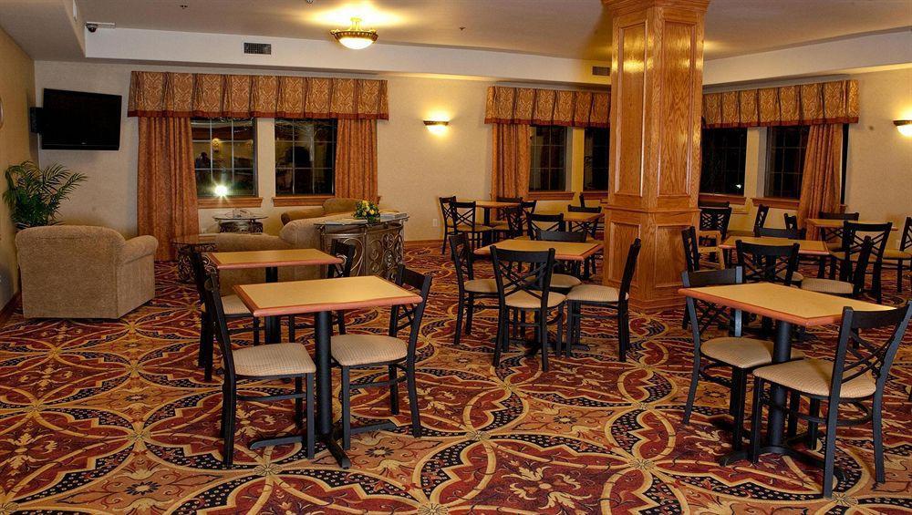 Comfort Suites Tyler South Restaurant foto